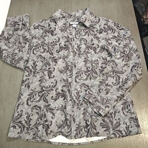 Croft&Barrow Woman's Patterned Zip Shirt - Brown and Gray